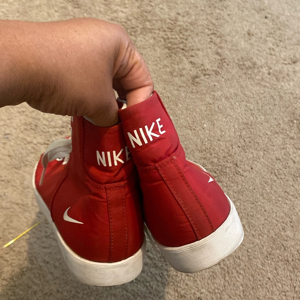 Women’s Nike Hightop tennis